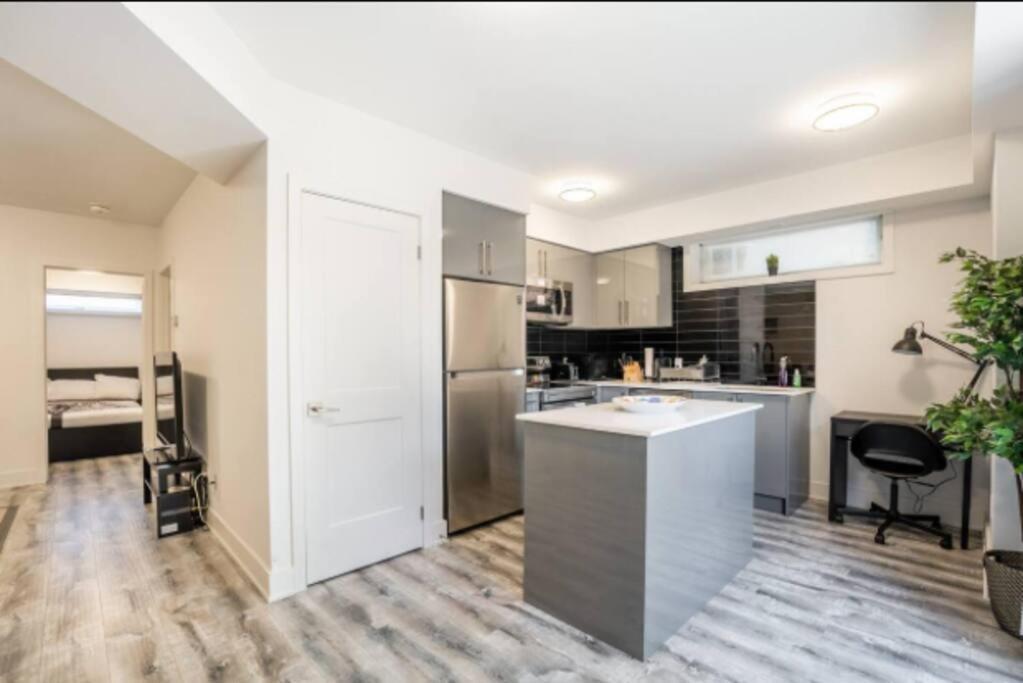 Townhouse 5 Mins From Apartment Niagara Falls